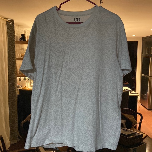 Uniqlo tshirt in good used condition. Size xxl - Picture 1 of 4
